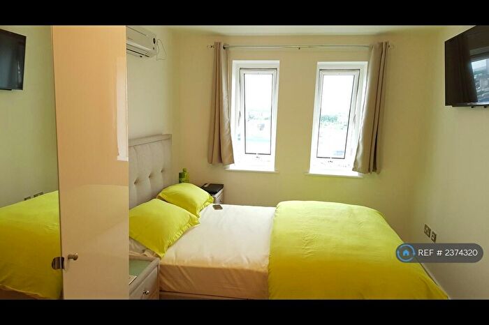 2 Bedroom Flat To Rent In Central House, London, E15