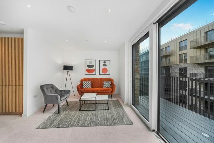 1 Bedroom Flat To Rent In Sidney Street, London, E1