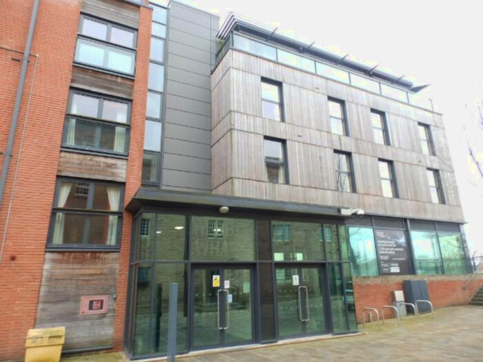 2 Bedroom Flat To Rent In Hebble Wharf, Navigation Walk, Wakefield, Uk, WF1