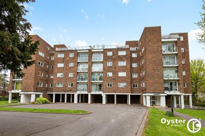 2 Bedroom Flat To Rent In Holders Hill Road, Claydon House Holders Hill Road, NW4