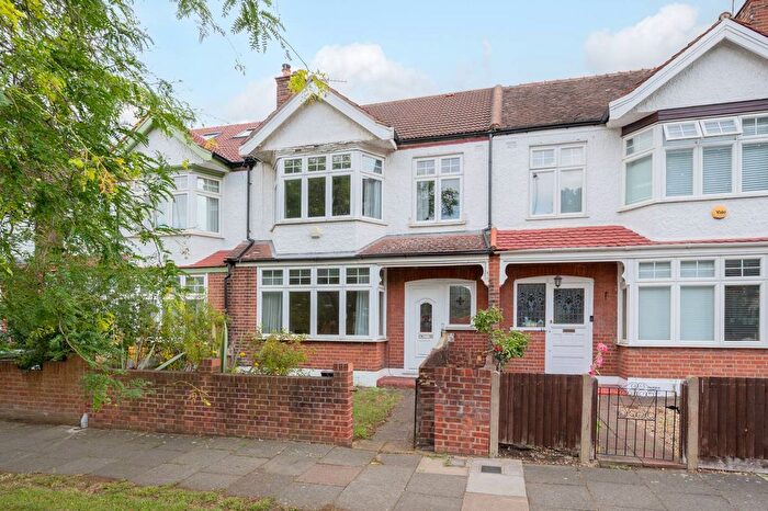 3 Bedroom Terraced House To Rent In Thornton Road, Balham, London, SW12