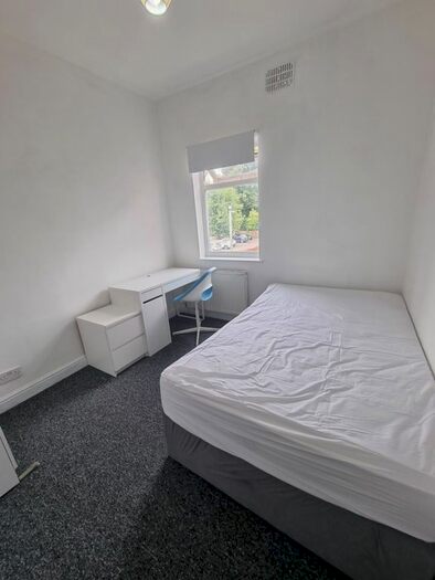 4 Bedroom Terraced House To Rent In Olney Street, Manchester, M13