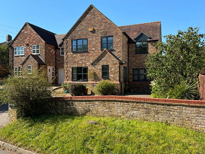 5 Bedroom Detached House For Sale In Main Street, Beachampton, MK19