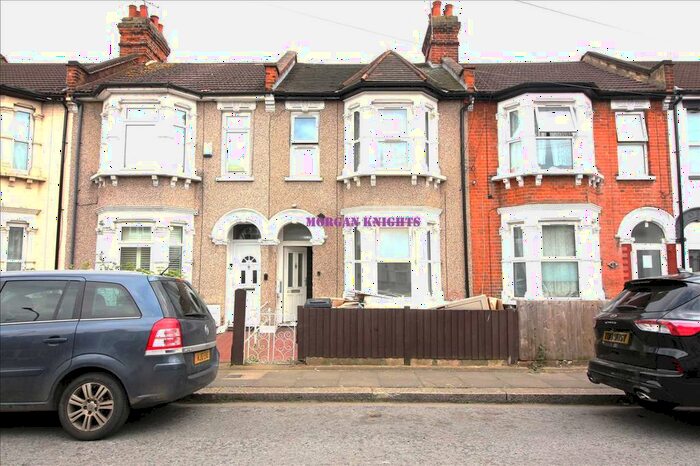 3 Bedroom Terraced House To Rent In Britannia Road, Ilford, IG1