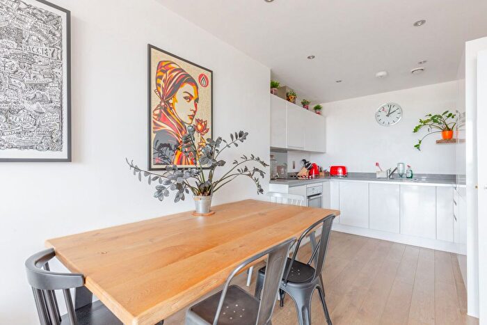 1 Bedroom Flat To Rent In Nicholson Square, London, E3