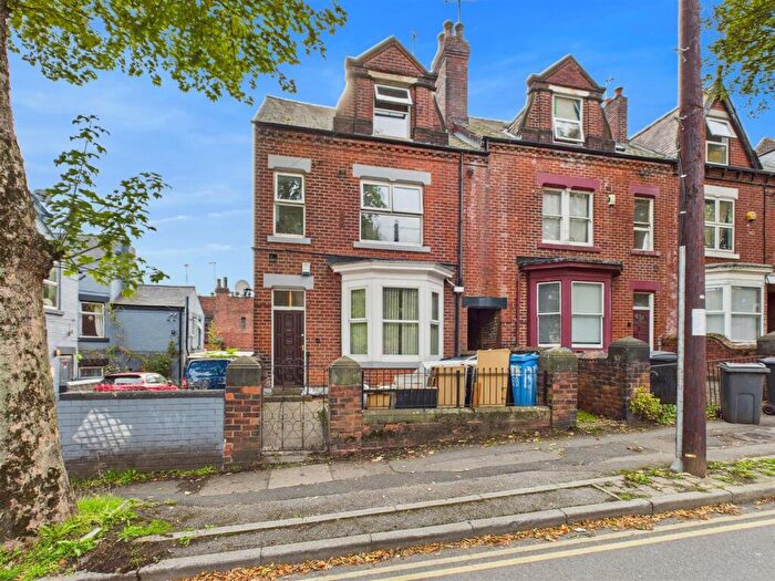8 Bedroom End Of Terrace House To Rent In Sheldon Road, Sheffield, S7