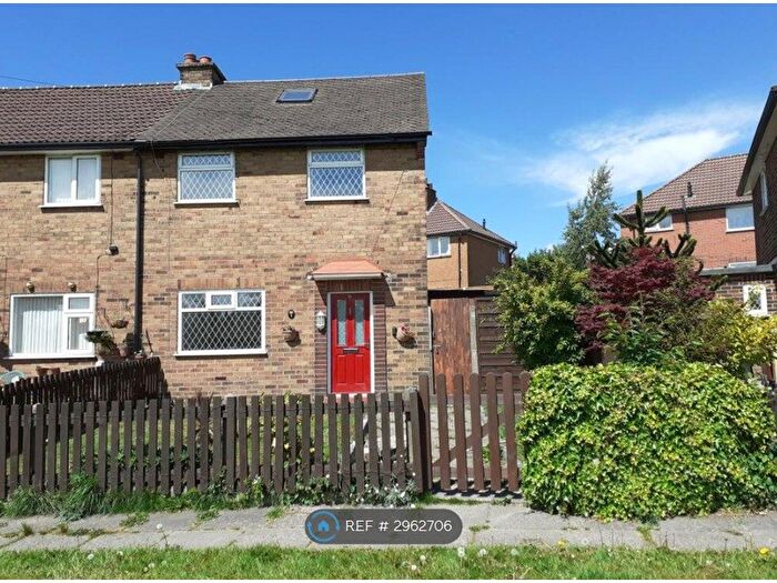 3 Bedroom Semi-detached House To Rent In Wordsworth Avenue, Bolton, BL4