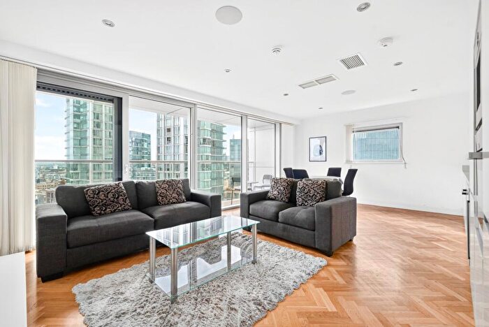 2 Bedroom Flat To Rent In Commercial Road, Aldgate, E1