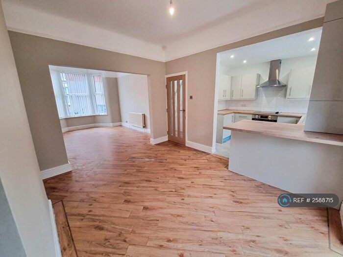 3 Bedroom Terraced House To Rent In Lusitania Road, Liverpool, L4