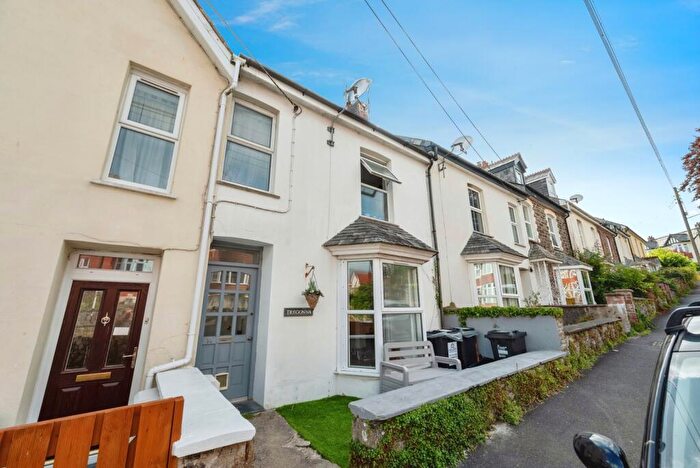 2 Bedroom Flat For Sale In Fernleigh Road, Wadebridge, Cornwall, PL27