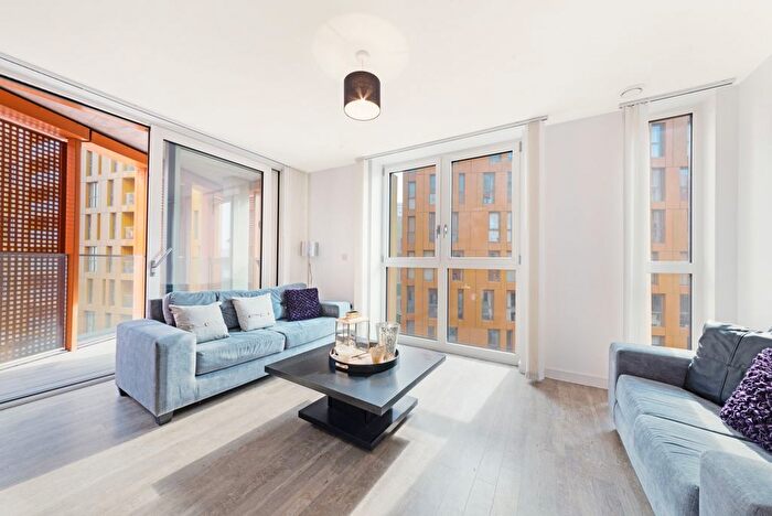 2 Bedroom Flat To Rent In Enderby Wharf, Gordian Apartments, Greenwich, SE10