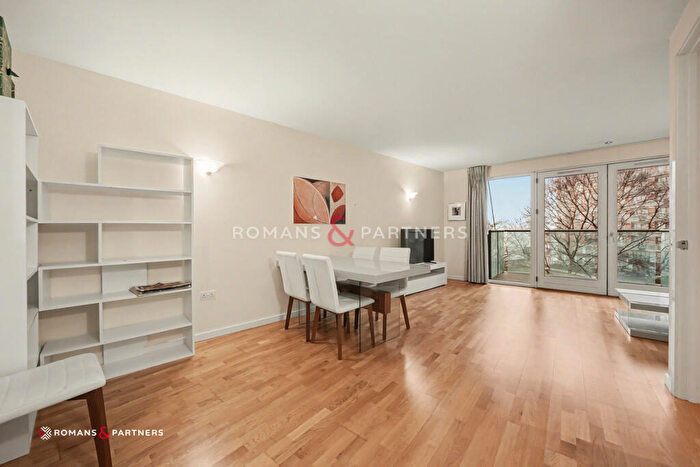 2 Bedroom Apartment To Rent In New Providence Wharf, Canary Wharf, E14