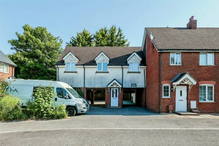 2 Bedroom Flat For Sale In Letcombe Place, Horndean, Waterlooville, Hampshire, PO8