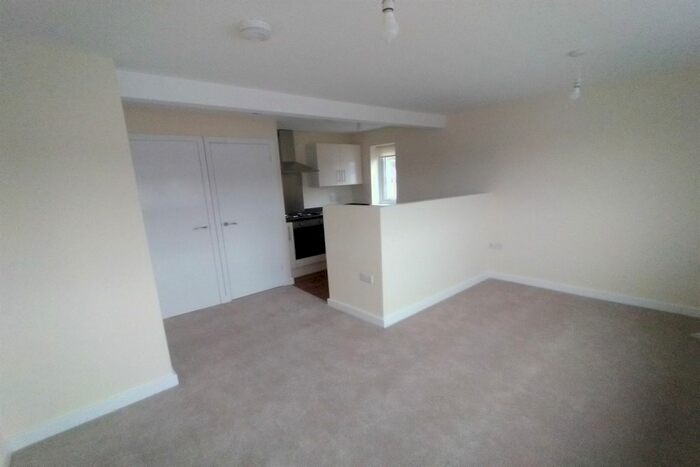 1 Bedroom Flat To Rent In Bramcote Lane, Wollaton, Nottingham NG8