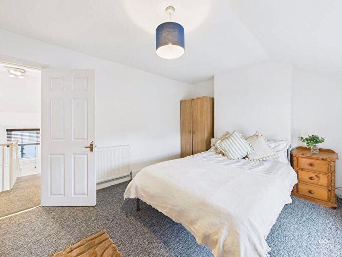3 Bedroom Flat To Rent In Viaduct Road, Brighton, BN1