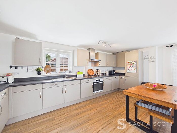 2 Bedroom Flat For Sale In Preston Manor Road, Preston Manor Road, KT20