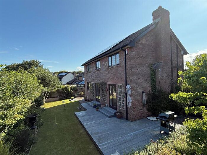4 Bedroom House For Sale In Tudor Close, Northam, Bideford, EX39
