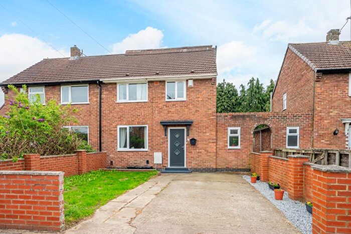 4 Bedroom Semi-Detached House For Sale In Barkston Avenue, York, YO26