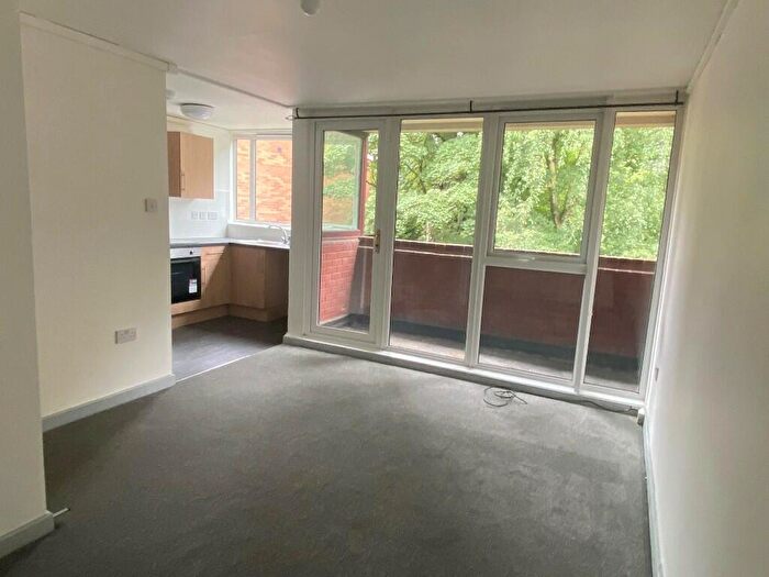 Studio To Rent In Pytchley House, Browns Green, Birmingham, B20