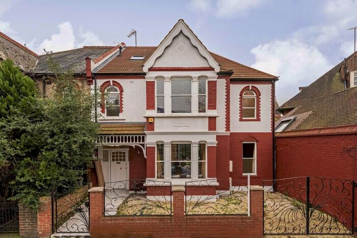 3 Bedroom Property To Rent In Sutton Lane South, London, W4