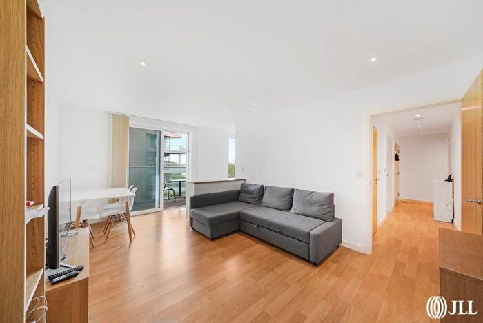 1 Bedroom Apartment To Rent In Goodchild Road London, N4