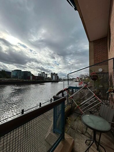 2 Bedroom Apartment For Sale In Quayside, Newcastle Upon Tyne, NE1