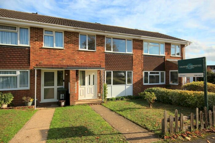 3 Bedroom Terraced House To Rent In Campion Way, Flitwick, MK45