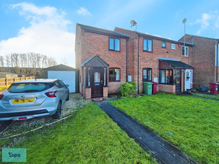 2 Bedroom End Of Terrace House For Sale In Outgate, Ealand, Scunthorpe, DN17