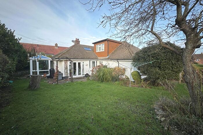 3 Bedroom Detached Bungalow For Sale In High Street, St Margarets At Cliffe, CT15