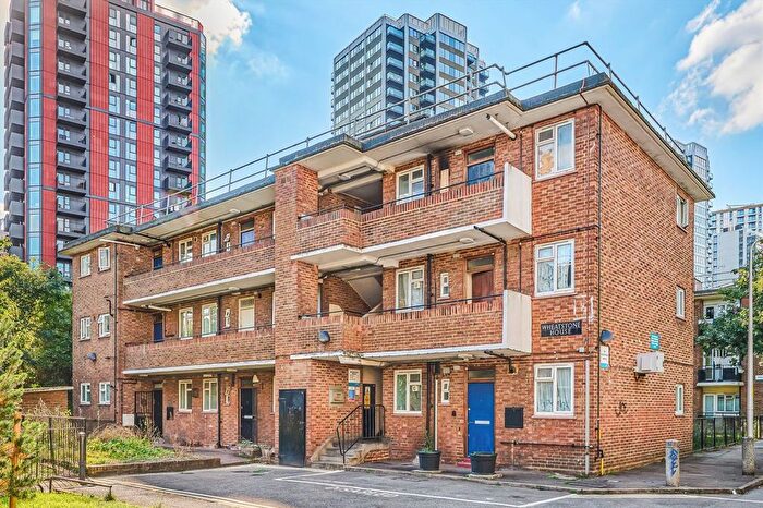 3 Bedroom Flat To Rent In County Street, London, SE1
