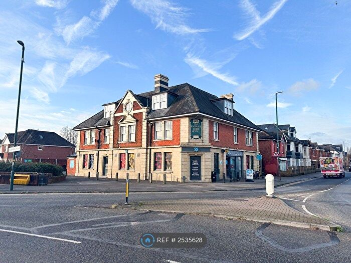 1 Bedroom Flat To Rent In Ensbury Park Apartments, Bournemouth, BH10