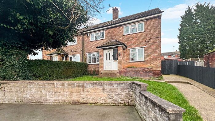 3 Bedroom Semi Detached House For Sale In Coningsby Road, Scunthorpe, DN17