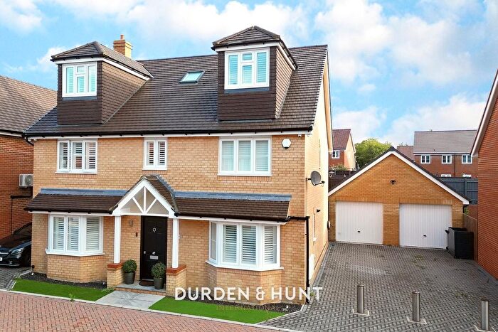 5 Bedroom Detached House To Rent In Elstar Road, Ongar, CM5