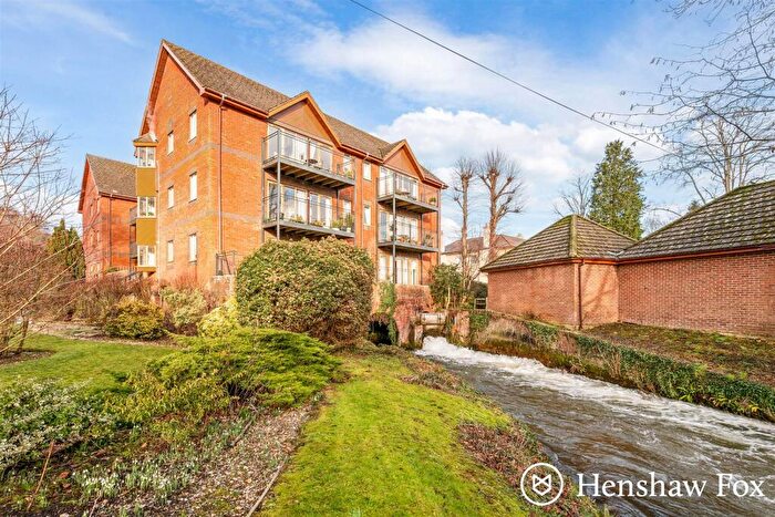 2 Bedroom Flat For Sale In Hollman Drive, Romsey, Hampshire, SO51