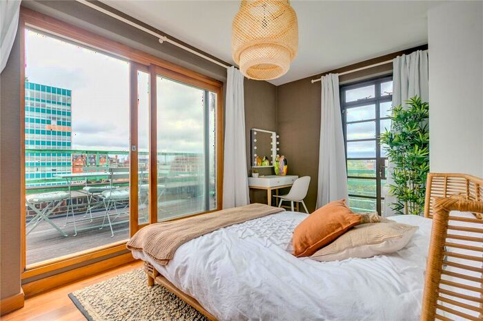 3 Bedroom Apartment To Rent In Dorset House, Gloucester Place, London, NW1