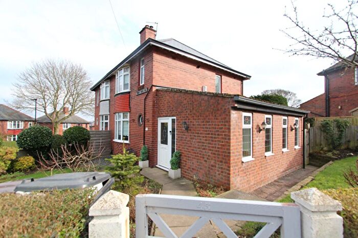 3 Bedroom Property To Rent In Thorpe House Rise, Sheffield, S8