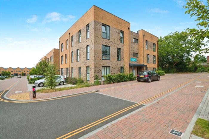 2 Bedroom Flat For Sale In Starboard Way, Southampton, SO16