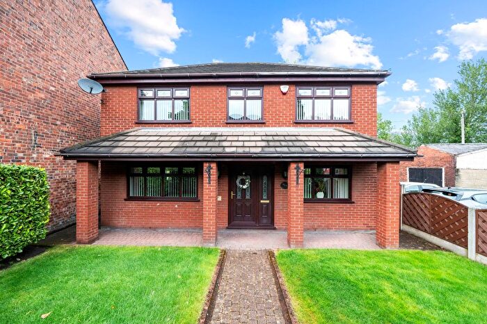 4 Bedroom Detached House For Sale In Atherton Road, Hindley Green, WN2