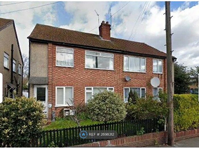 2 Bedroom Maisonette To Rent In Low Hall Lane, London, E17