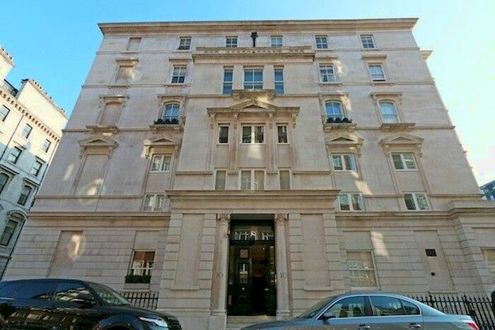 3 Bedroom Flat To Rent In Kingston House South, Ennismore Gardens, London, SW7