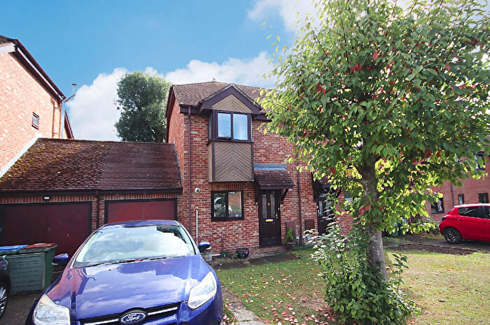 2 Bedroom Semi-Detached House For Sale In Roman Way, Billingshurst, RH14