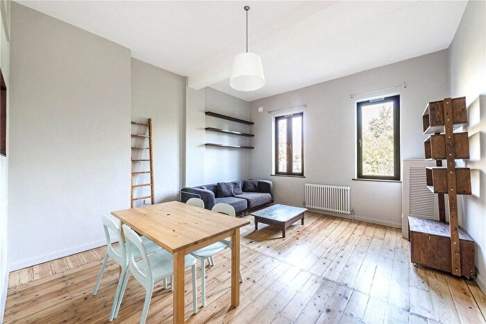 1 Bedroom Flat For Sale In Christchurch Road, London, SW2