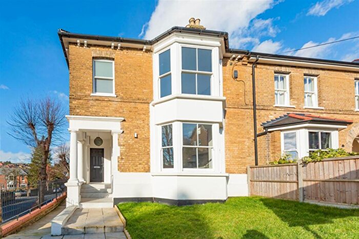 2 Bedroom Maisonette For Sale In Priory Villas, Priory Road, High Wycombe, HP13