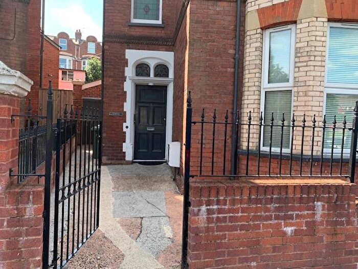 Studio To Rent In Queens Crescent, Exeter, EX4