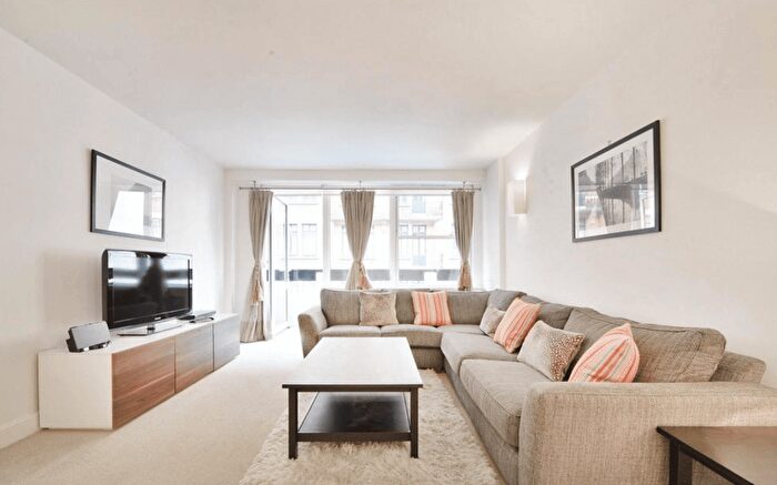 2 Bedroom Flat To Rent In Weymouth Street, Marylebone, London, W1W