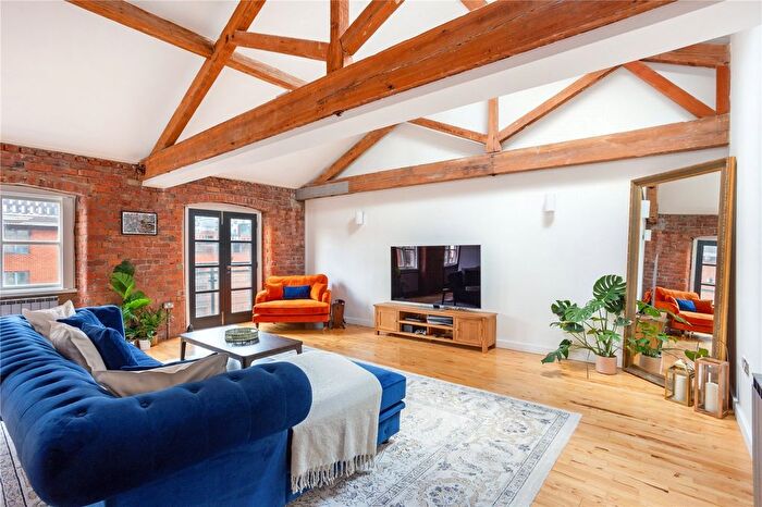 2 Bedroom Flat To Rent In Cambridge Street, Manchester, Greater Manchester, M1