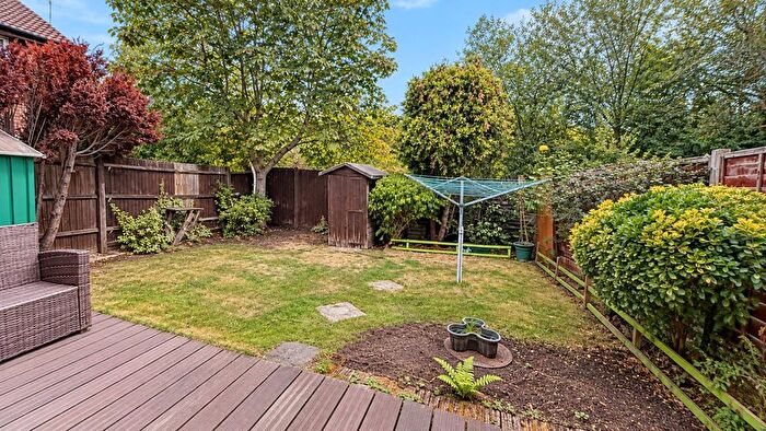 1 Bedroom Maisonette To Rent In Dacre Close, Greenford, UB6