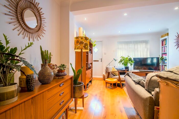 2 Bedroom Terraced House To Rent In Freelands Grove, Bromley, BR1