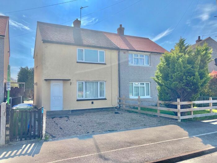 2 Bedroom Semi-Detached House For Sale In Wroots Avenue, Goole, DN14