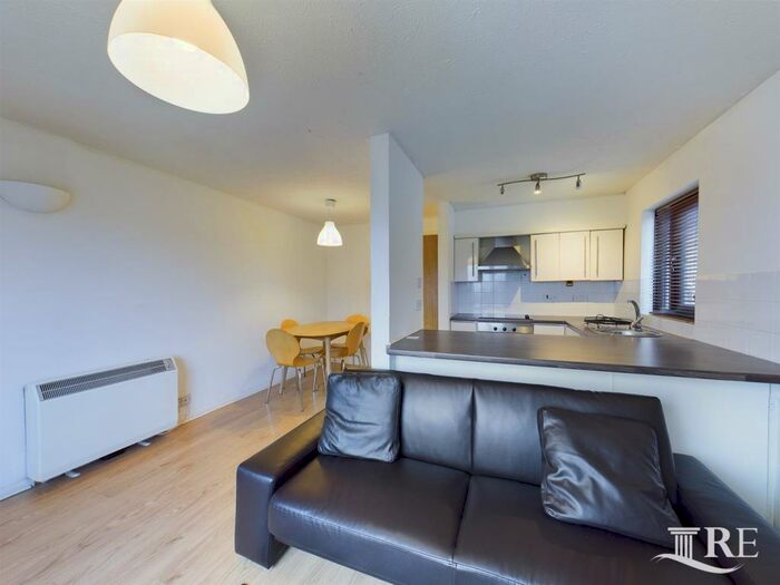 1 Bedroom Flat To Rent In Broadfields Way, London, NW10